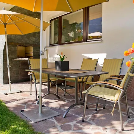 By Interhome Daire *